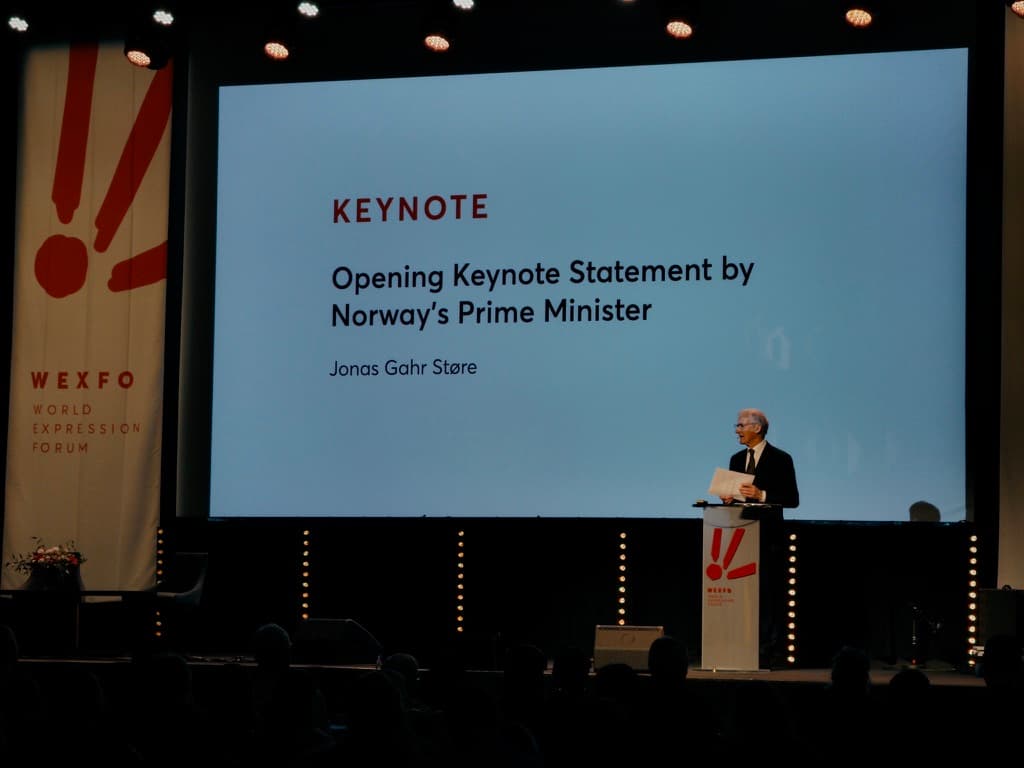 Norwegens Ministerpräsident Jonas Gahr Støre bei der Eröffnungs-Keynote des WEXFO 2026, Lillehammer
